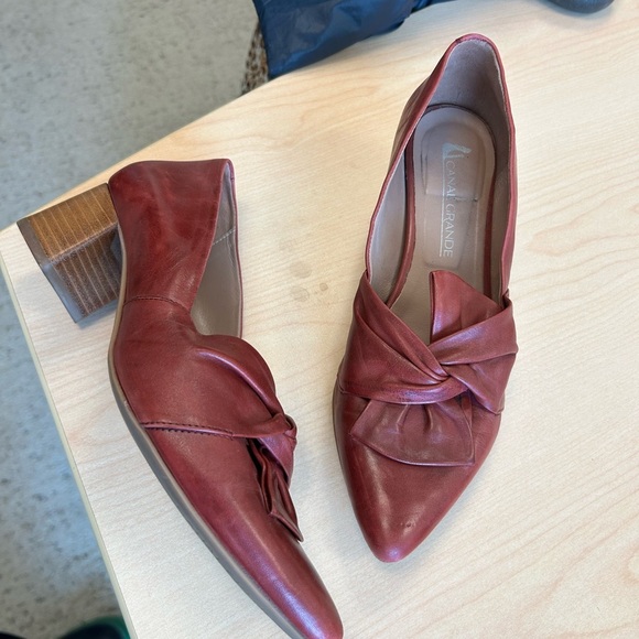 Canal Grande 7.5 (38) EUC near new Women's Red Leather Loafer with ribbons - Picture 15 of 15